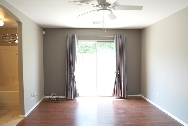 Building Photo - 51605 Avenida Ramirez