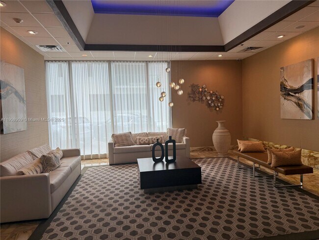 Building Photo - 9511 Collins Ave