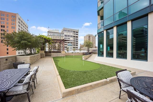 Building Photo - 500 Throckmorton St