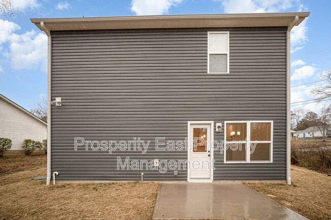 Building Photo - 8508 Sunflower Rd