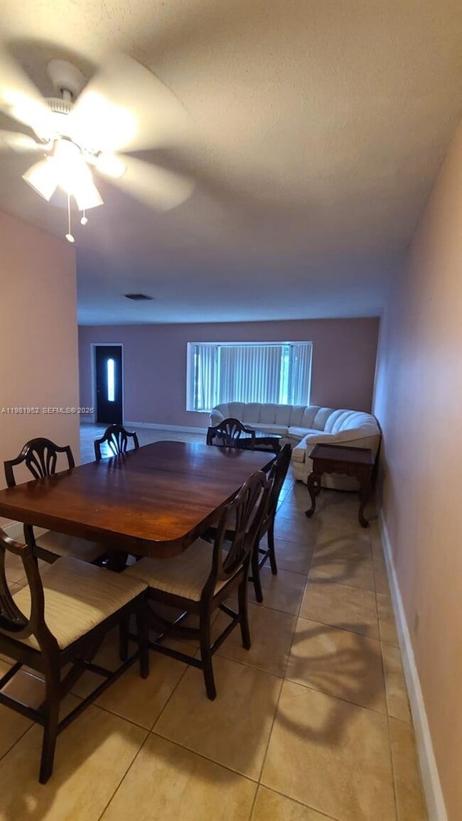 Building Photo - 6808 NW 75th St