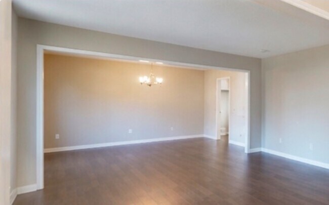 Building Photo - 4084 Pinehurst Valley Dr