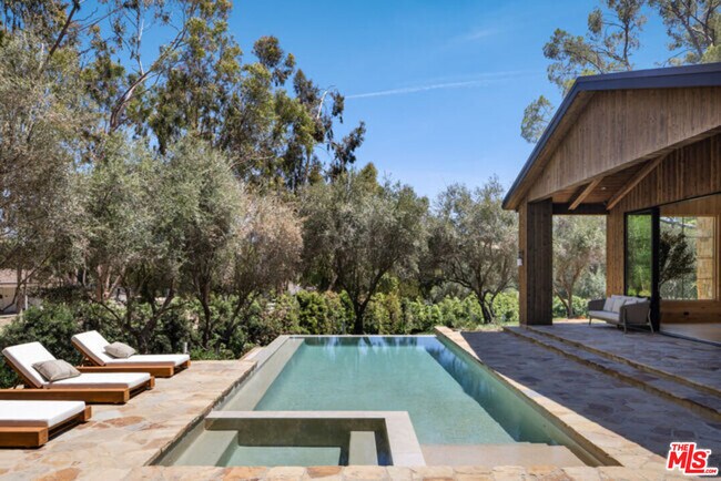 Building Photo - 24877 Eldorado Meadow Rd