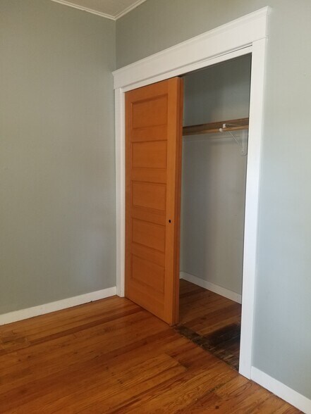 Building Photo - 701 Remington St