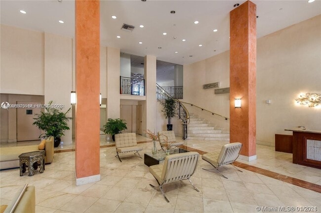 Building Photo - 5825 Collins Ave