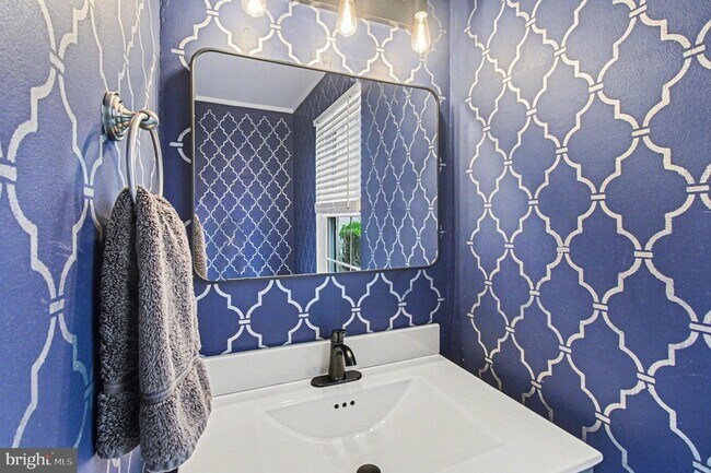 Building Photo - 3420 Keswick Way