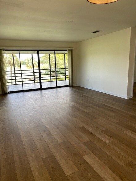 Building Photo - 3500 El Conquistador Pkwy
