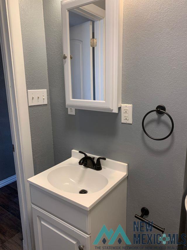 Building Photo - 142 S Indio Ave