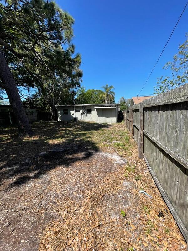 Building Photo - 4518 9th Ave S