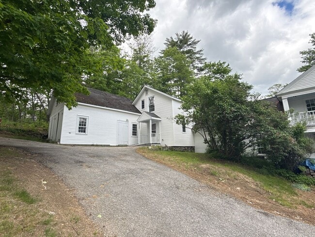 Building Photo - 109 Main St