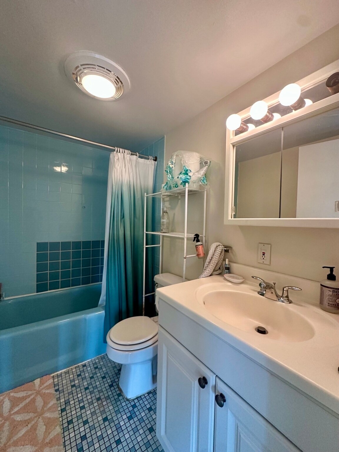 Building Photo - 41 Marion St