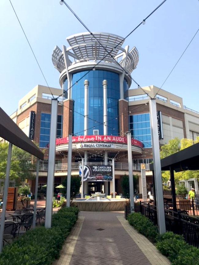 Building Photo - 14935 Santa Lucia Dr