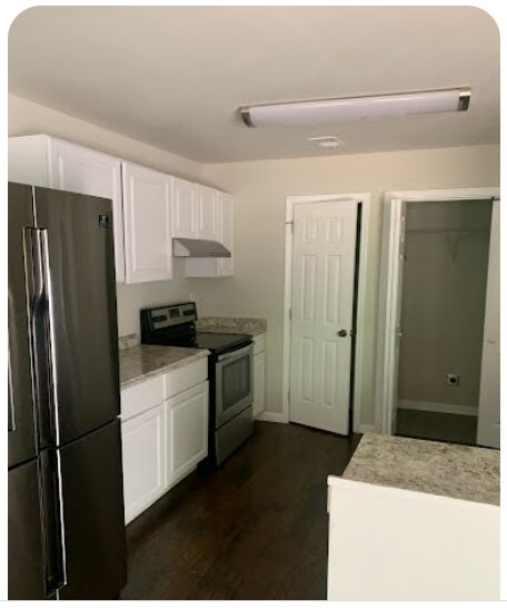 Building Photo - 4404 Ravenwood Dr