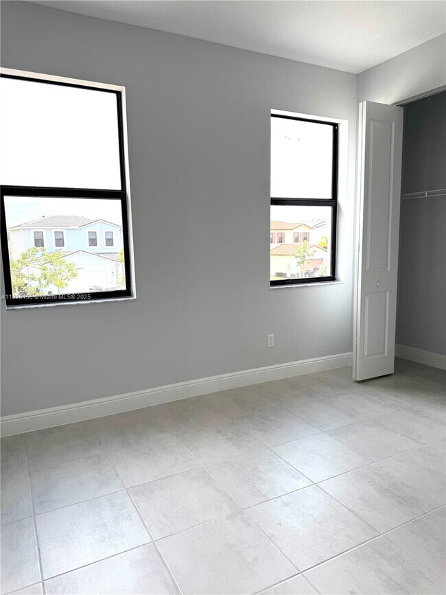 Building Photo - 16222 Sea Turtle Pl