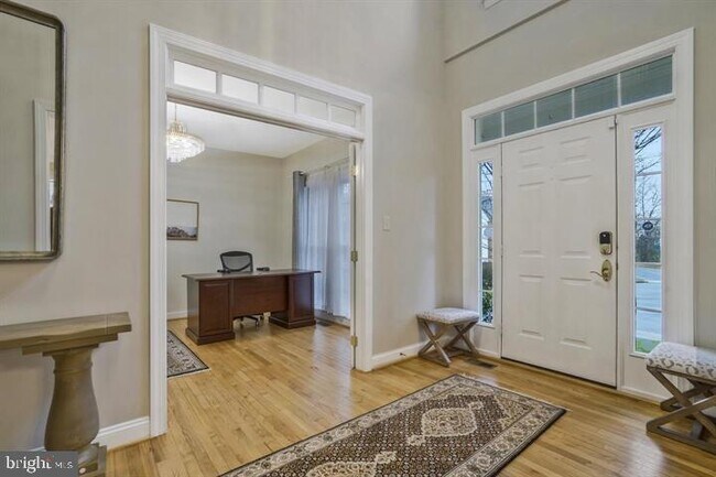 Building Photo - 2393 Watters Glen Ct