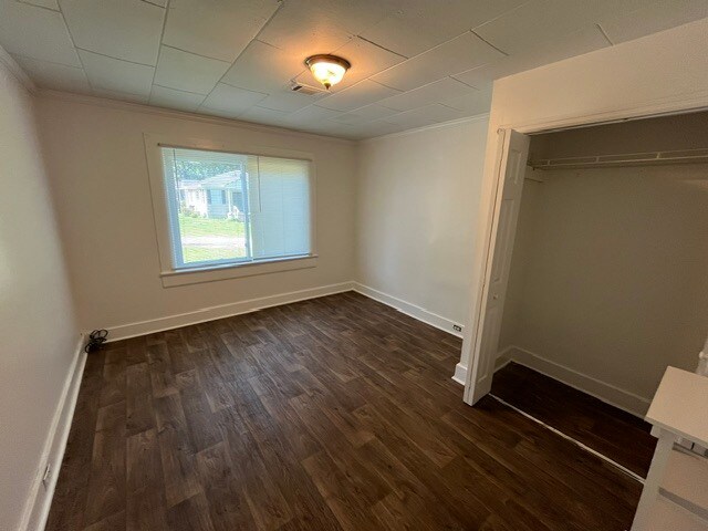 Building Photo - 702 Elberta St
