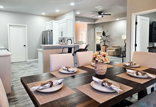 Building Photo - 510 W Dallas Ave