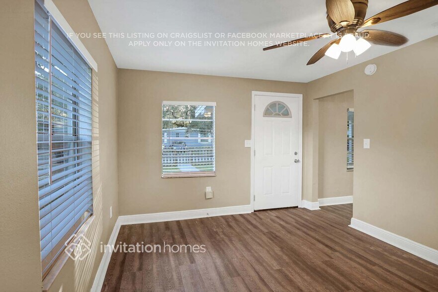 Building Photo - 8718 N Mandarine Pl