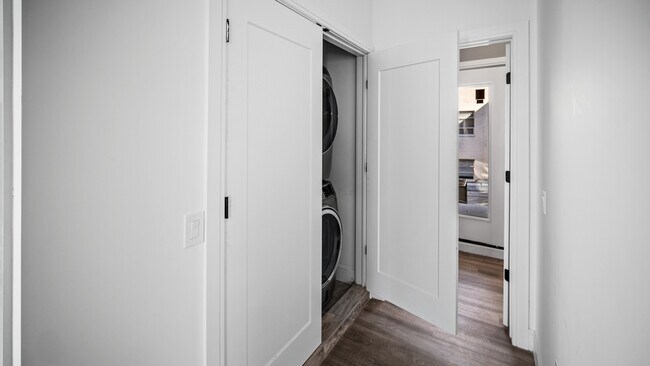 onsite laundry - 5 Washington St