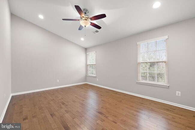 Building Photo - 253 Tall Trees Cir