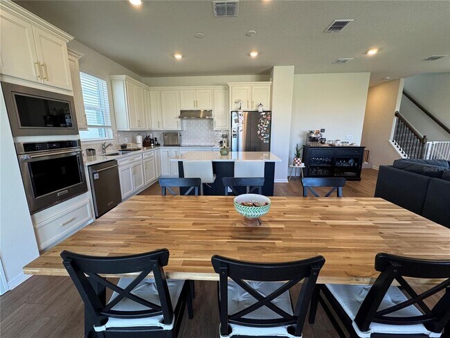 Building Photo - 2701 Serenity Gdn Dr