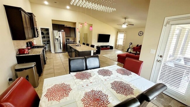 Building Photo - 1967 Mexia Dr