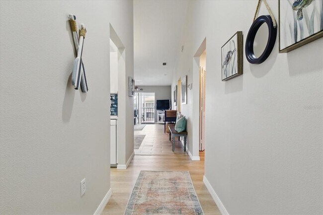 Building Photo - 9320 Clubside Cir