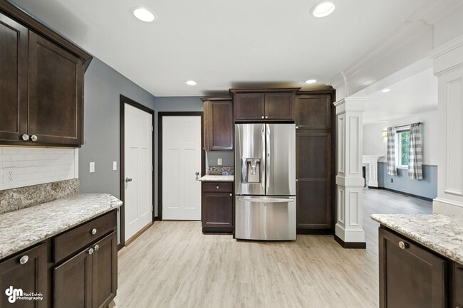 Building Photo - 4 Bedroom | 2.5 Bathroom | Garage - Conven...