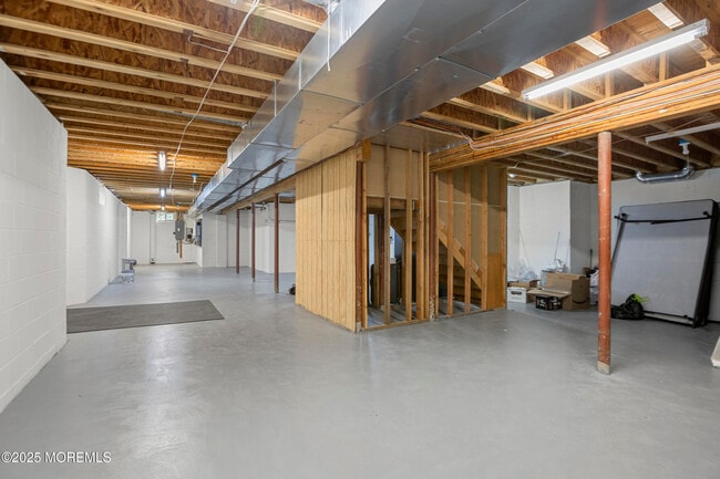 Building Photo - 186 Riverwood Dr