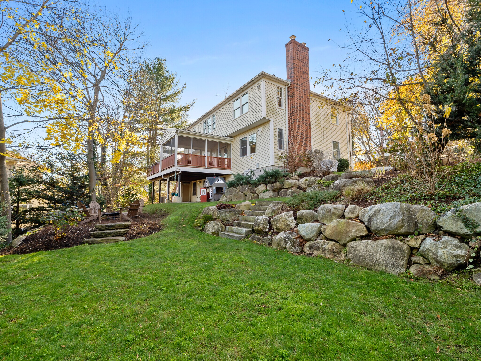 Building Photo - 25 Falmouth Rd