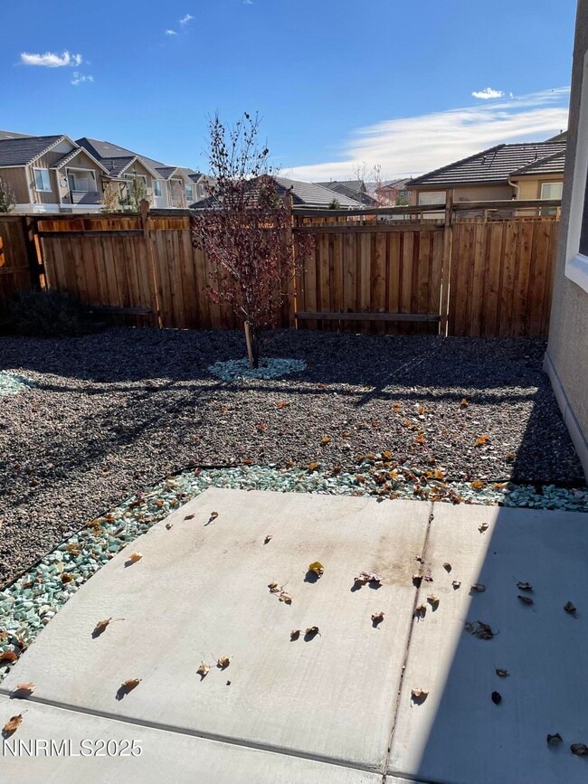 Building Photo - 7115 Diversey Dr