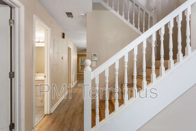 Building Photo - 2672 Moss Ln