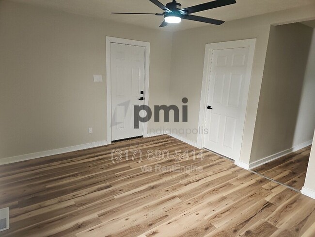 Building Photo - 303 S Fleming St