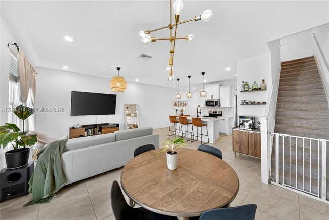 Building Photo - 4349 Veleiros Ave