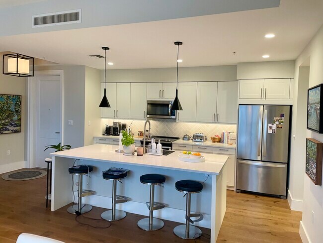 Kitchen - 1111 Central Ave