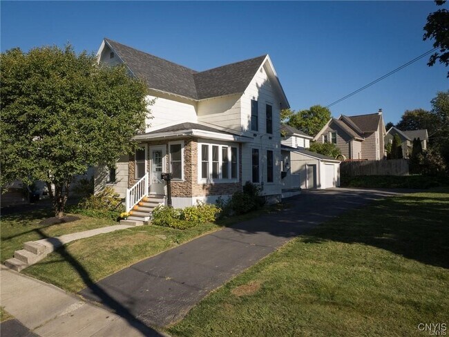 Building Photo - 435 S Hamilton St