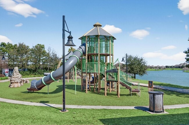 Building Photo - 2626 Lemonwood Ln