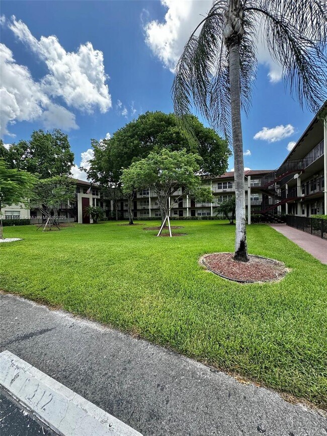 Building Photo - 150 SW 134th Way