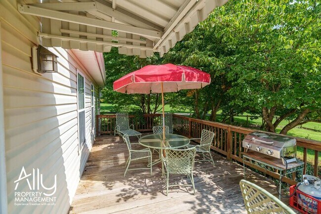 Building Photo - 2733 Southern Hills Ct