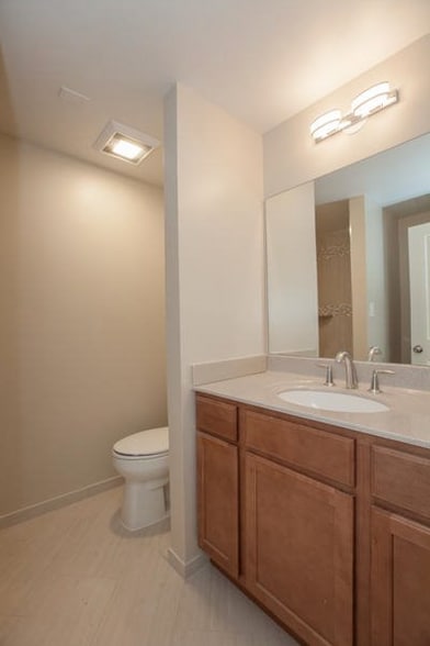 Building Photo - 2911 Bridgehampton Ct