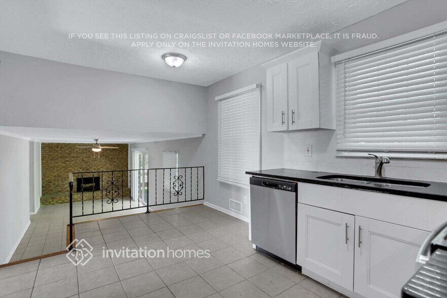 Building Photo - 2737 Knollview Dr