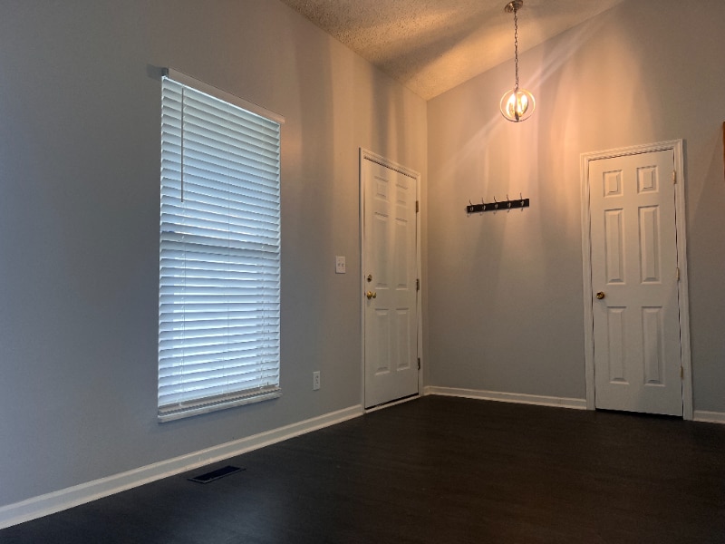 Building Photo - 712 Cape Henry Dr