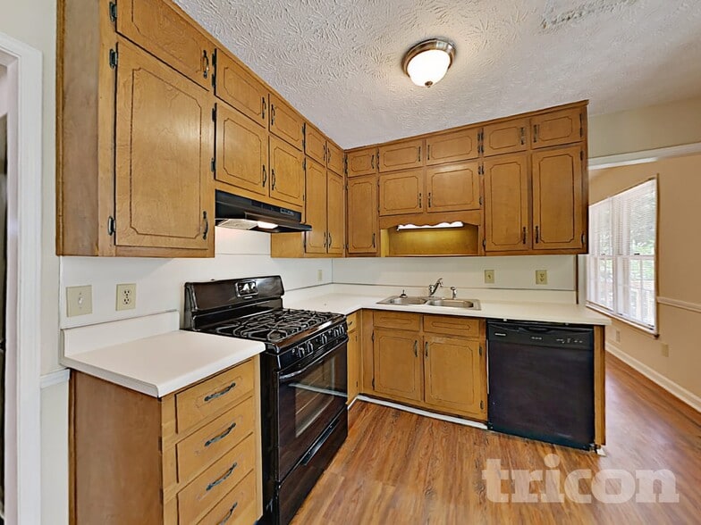 Building Photo - 740 Cedar Farms Dr