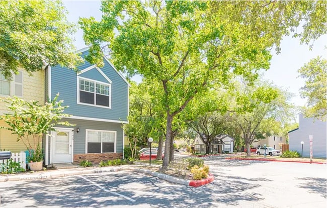 Primary Photo - 1829 Budding Blvd