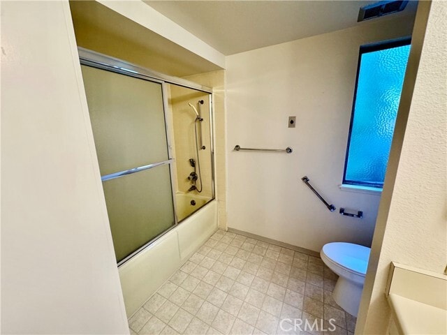 Building Photo - 547 Via Estrada