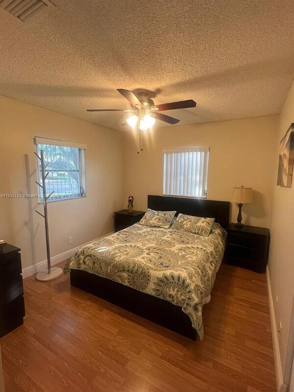 Building Photo - 18906 Schooner Dr