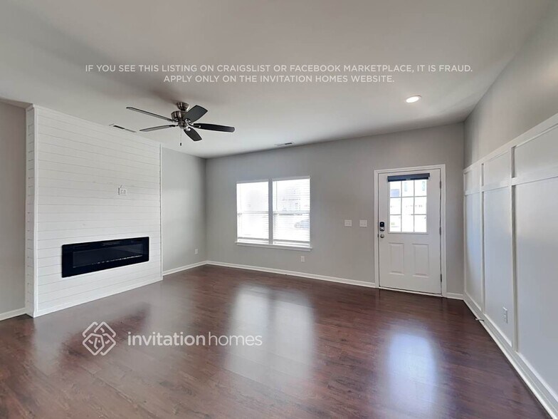 Building Photo - 162 Sutters Mill Dr