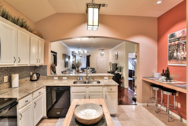Primary Photo - 575 S Virginia Hills Dr