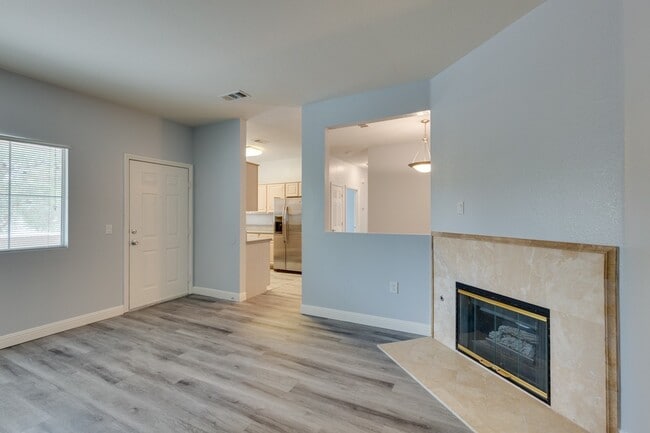 Building Photo - Spanish Palms a Guard Gated Community