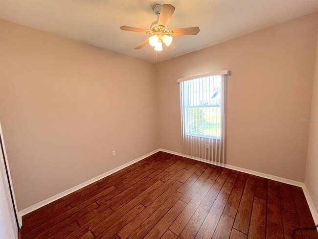 Building Photo - 7 Zither Ct